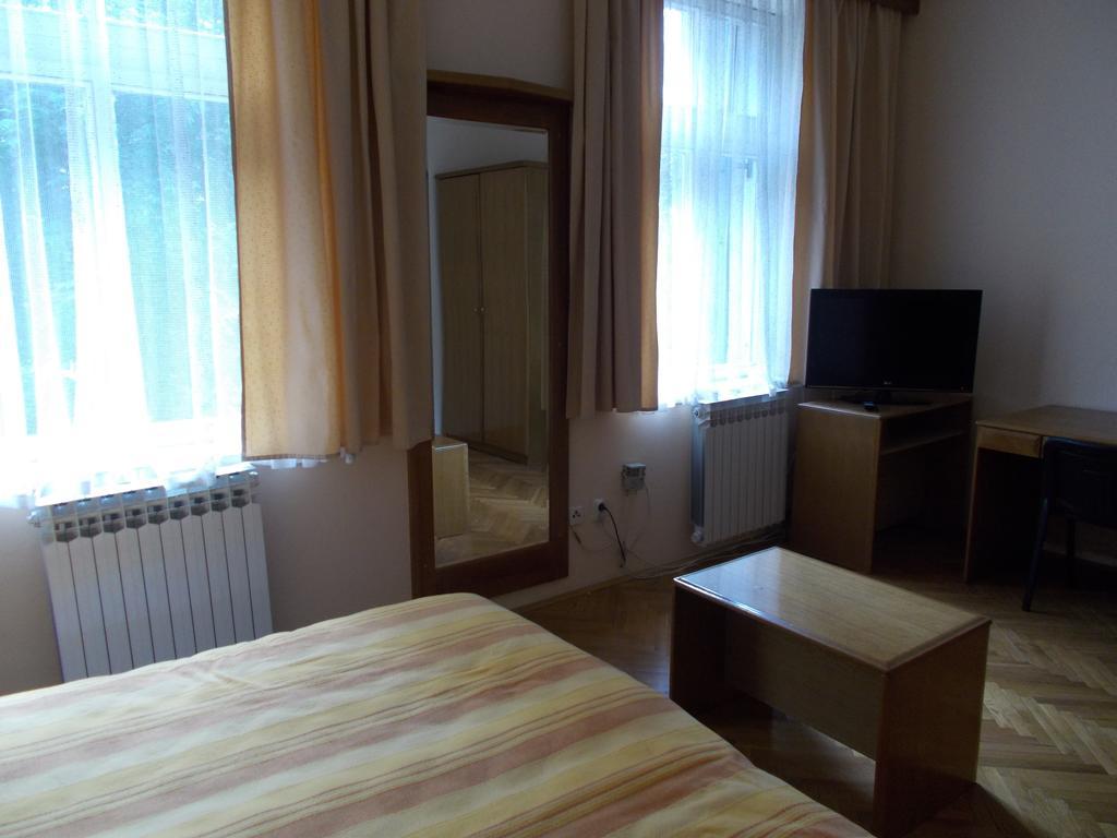 Studio Apartments "Chess Club Bosna" Сараево Екстериор снимка