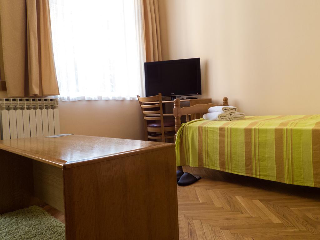 Studio Apartments "Chess Club Bosna" Сараево Екстериор снимка