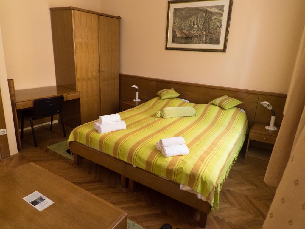 Studio Apartments "Chess Club Bosna" Сараево Екстериор снимка