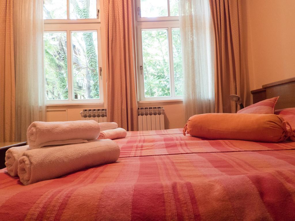 Studio Apartments "Chess Club Bosna" Сараево Екстериор снимка