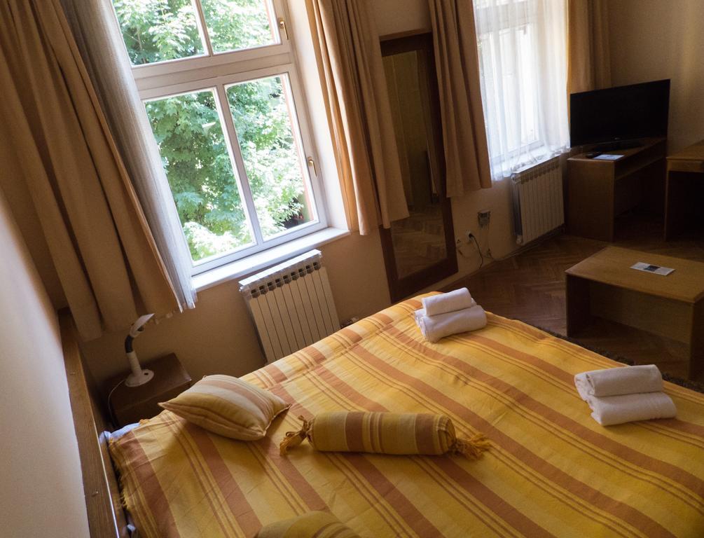 Studio Apartments "Chess Club Bosna" Сараево Екстериор снимка