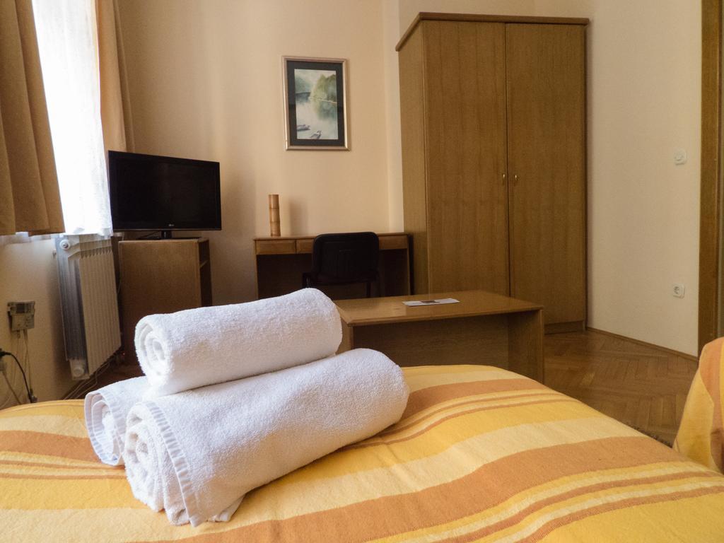 Studio Apartments "Chess Club Bosna" Сараево Екстериор снимка