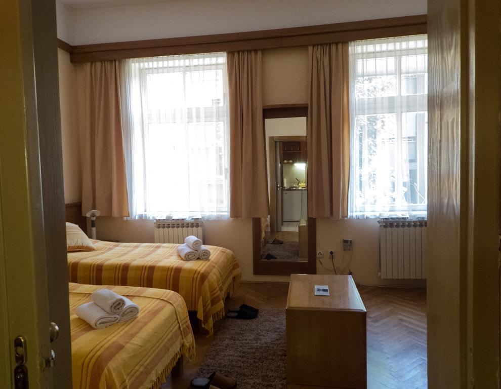 Studio Apartments "Chess Club Bosna" Сараево Екстериор снимка